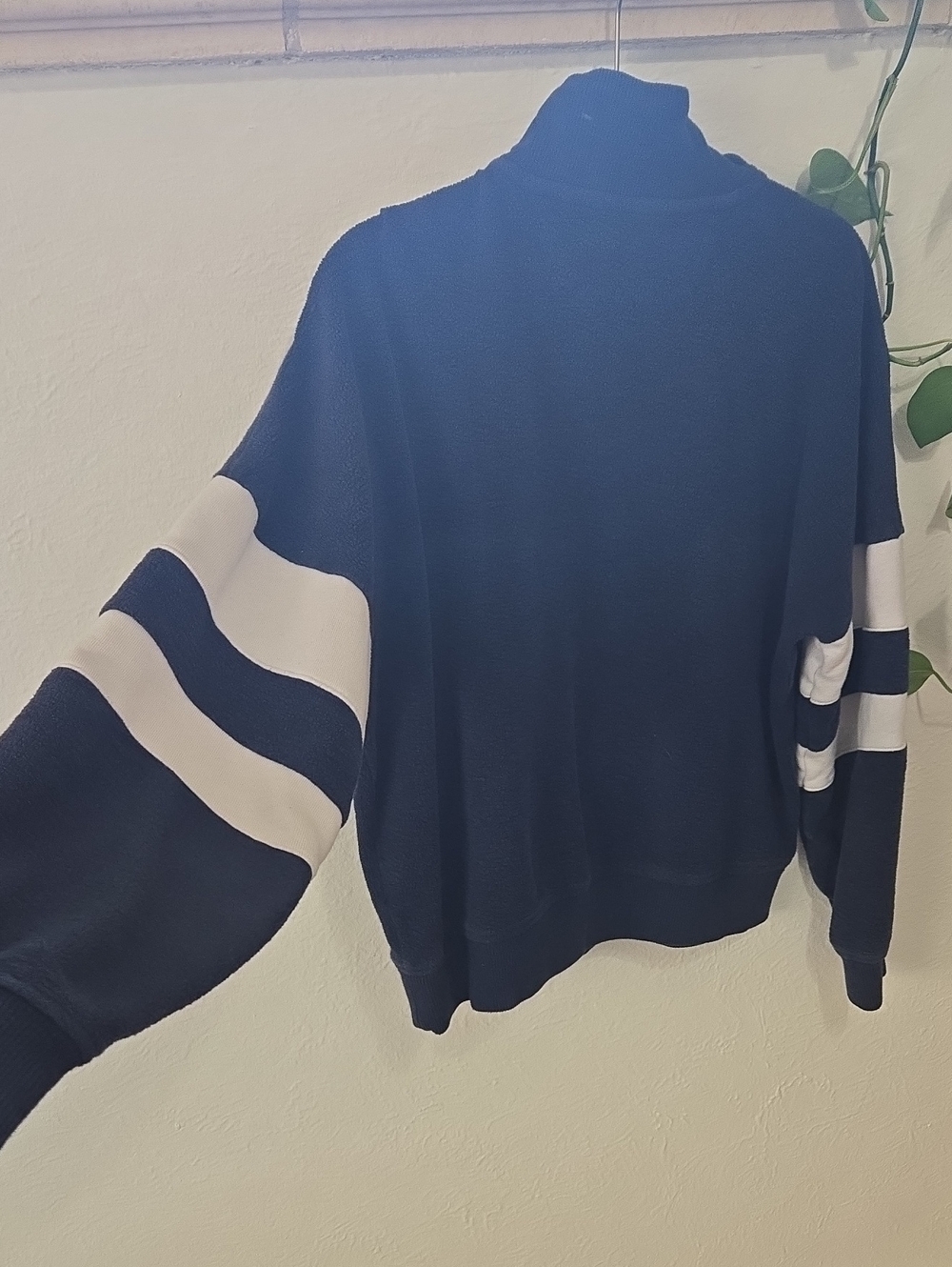 Faherty Beach Fleece Quarter Zip Navy Retro Sporty Preppy Pullover | Medium - Picture 9 of 10